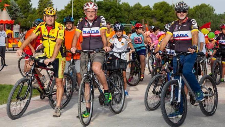 Más de 500 vecinos participan en el Día de la Bicicleta