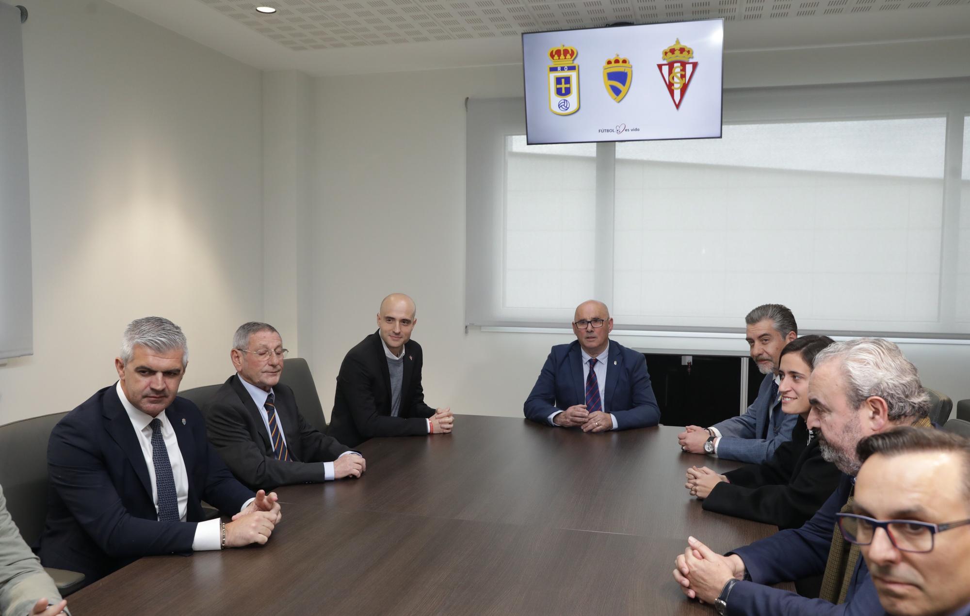 EN IMÁGENES: Así fue el encuentro entre las directivas de Oviedo y Sporting