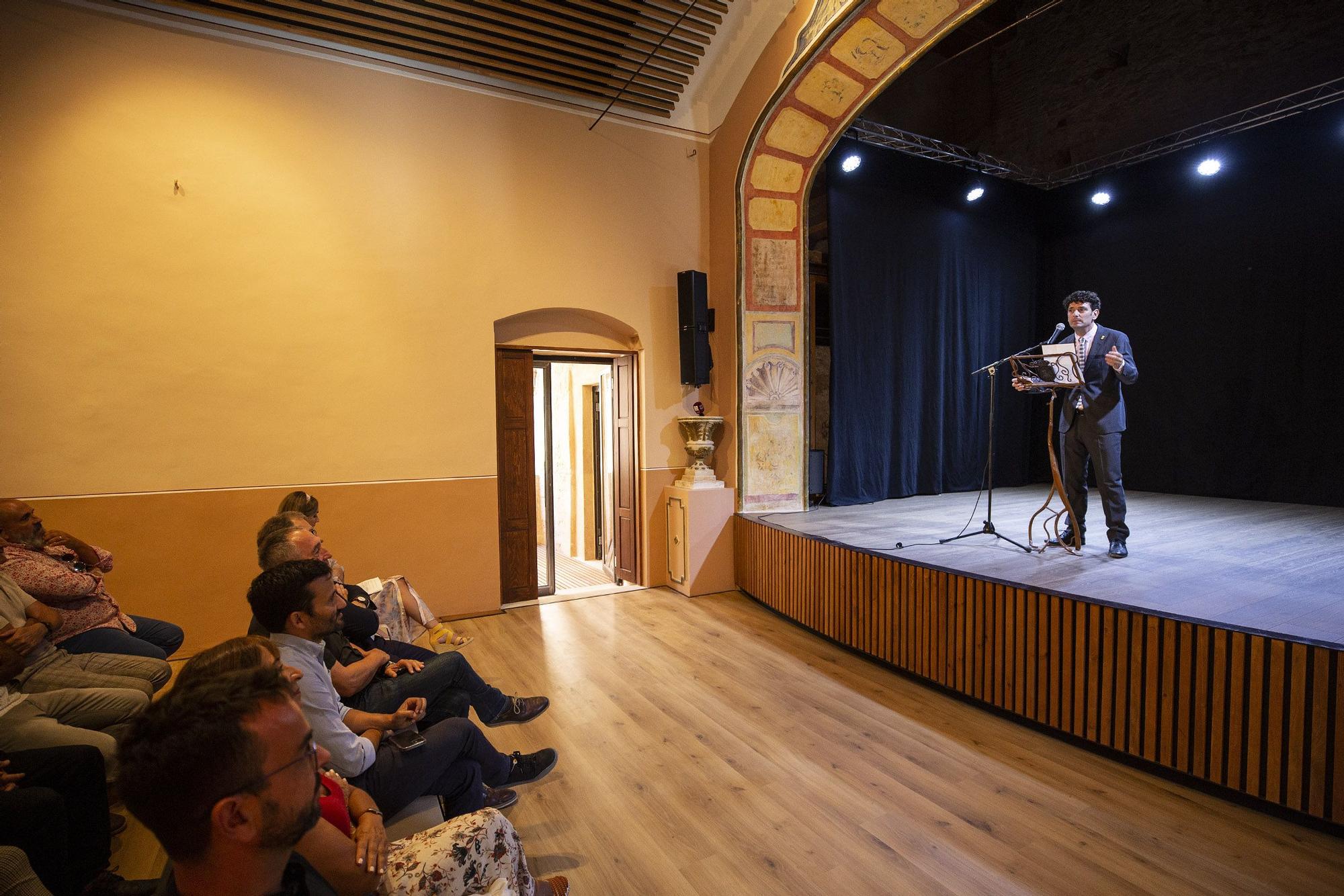 Así ha sido la inauguración del teatro modernista del Palau-Castell de Betxí