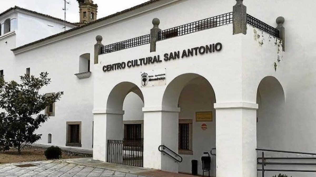 Fachada del centro cultural San Antonio