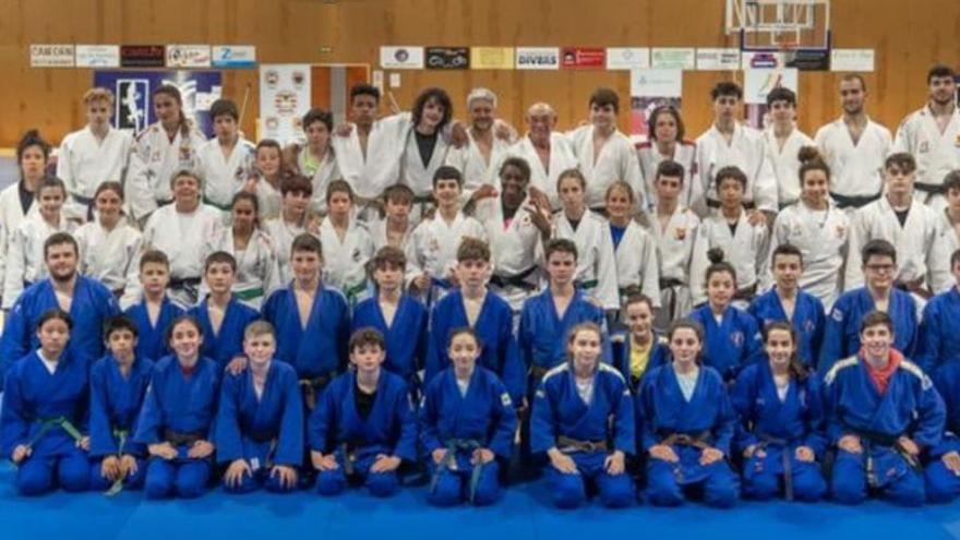 Foto de grupo del Stage de judo de Formentera. 