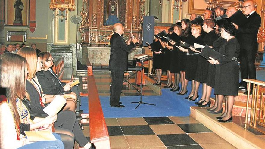 La serenata a la patrona zanja el programa festivo de Almassora