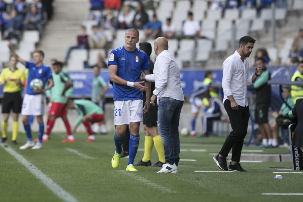 El partido del Oviedo ante el Numancia, en imágenes.