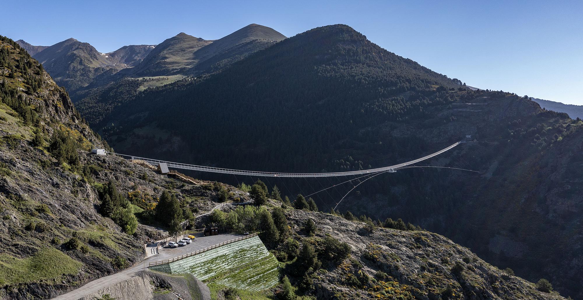 Andorra estrena el Puente Tibetano de Canillo