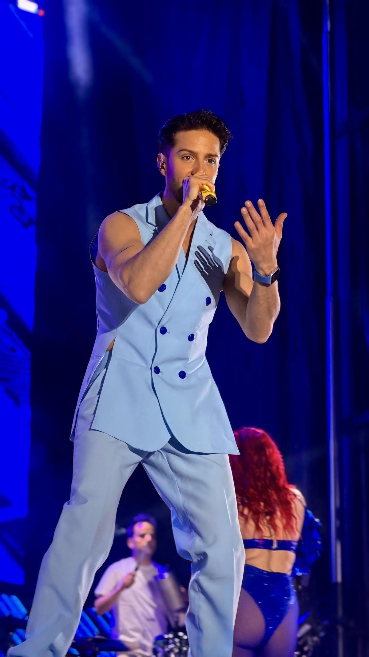 Iván Rodríguez, cantante y líder de la orquesta New York