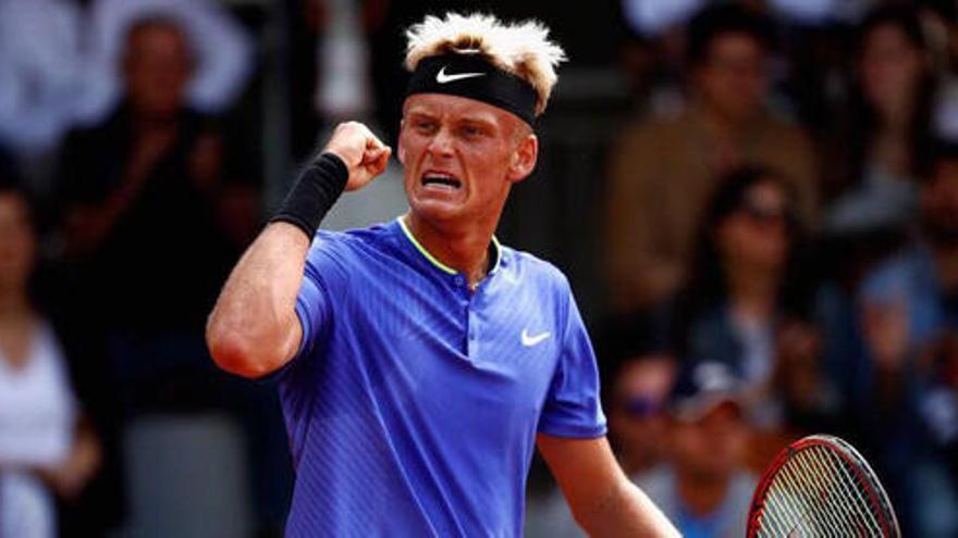 Nicola Kuhn celebra su triunfo en el ATP Challenger de Braunschweig