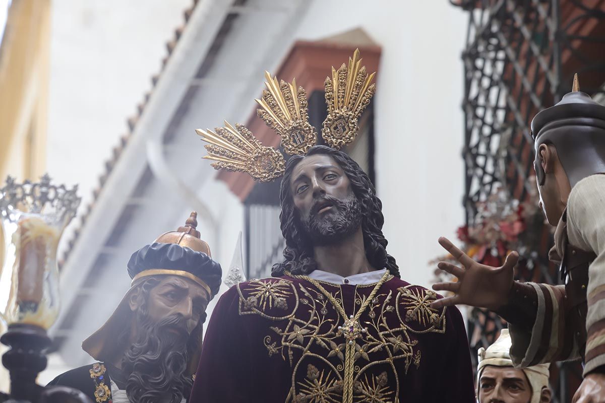 La hermandad del Perdón de penitencia en las calles de la Judería