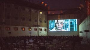 Proyección de la película ’Salvador (Puig Antich)’, de Manuel Huerga, en el centro penitenciario.