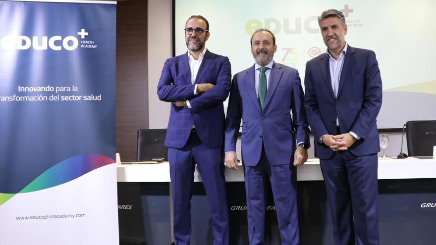 Javier Muñoz Gerbolés, gerente de eDUCO+ Health Academy; Eduardo Pastor, presidente del Grupo Cofares; Ángel Javier Vicente, director de organización, transformación y negocios de diversificación del Grupo Cofares