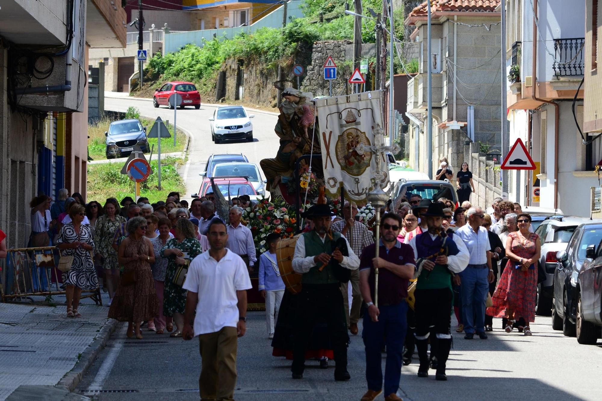 Las celebraciones en honor a la Virgen del Carmen en O Morrazo. La procesión en Bueu