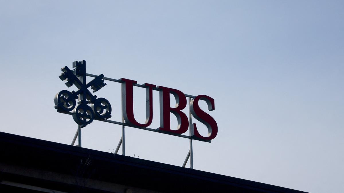 Fachada del banco UBS en Zúrich.