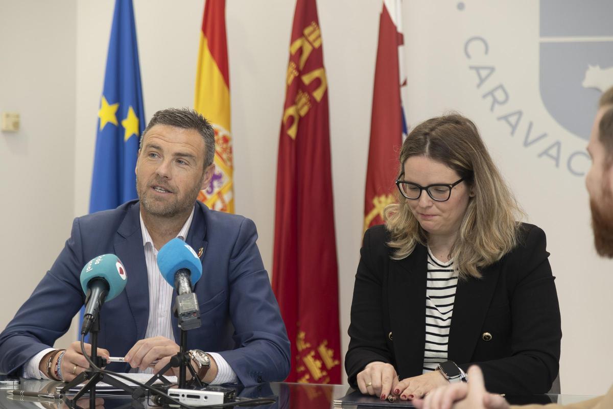 El Ayuntamiento de Caravaca firma un convenio de colaboración con la Asociación de Jóvenes Empresarios de Murcia (AJE)