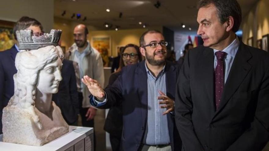 Zapatero pide a los partidos que aclaren con quién pactarán si hay nuevas elecciones