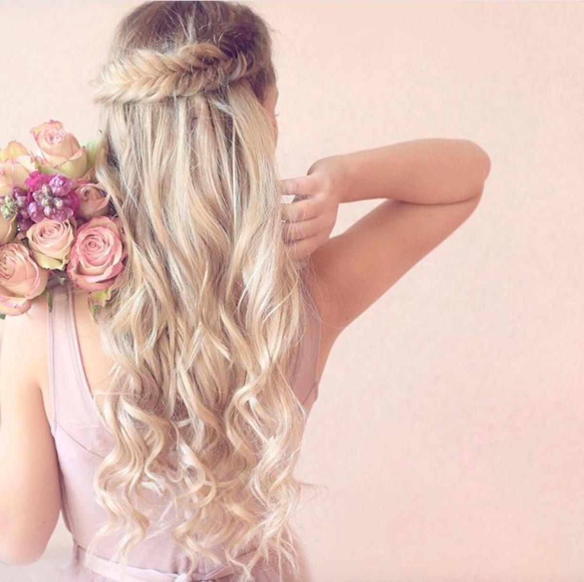 Semirrecogido lateral con trenza