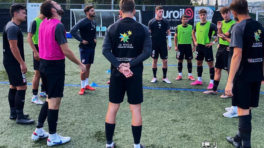 La Nucía juega su partido de liga contra el Formentera aplazado por el temporal