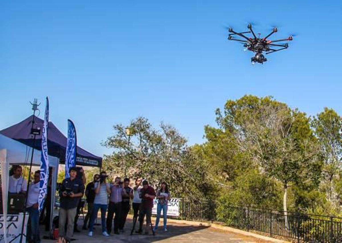Drones para un rescate de altura en Orihuela