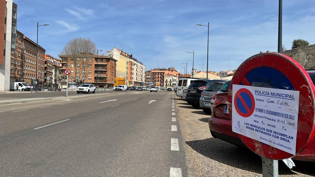 Cortes de tráfico en Zamora y prohibición de aparcamientos por la carrera ciclista.