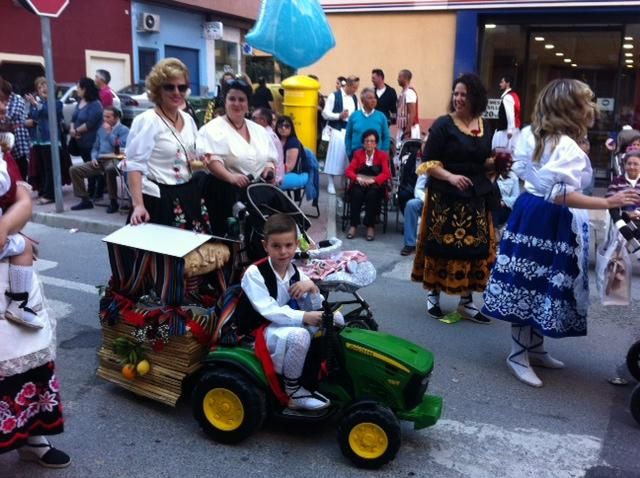 Desfile de Carrozas de San Isidro en Mula