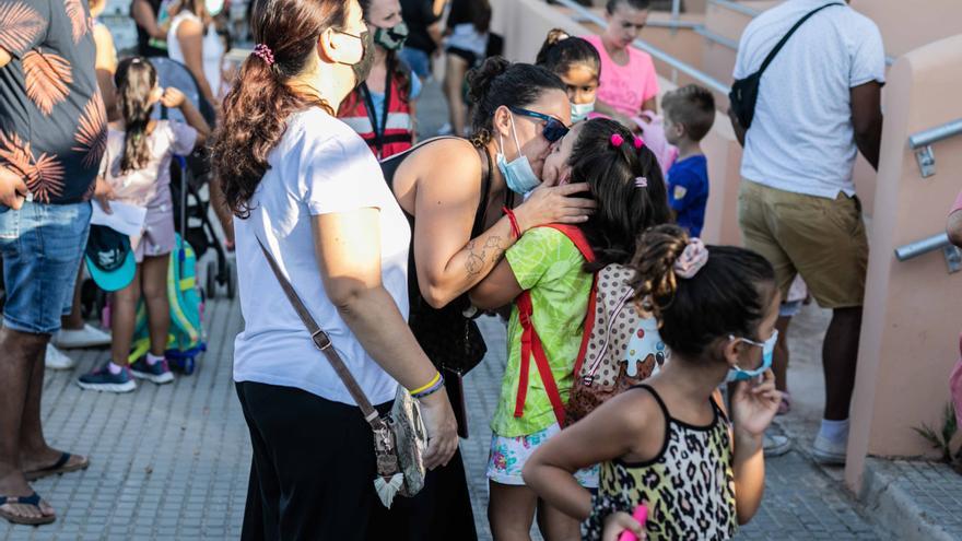 Jared, Malak, Hugo, Aitana y otros 21.351 alumnos vuelven a clase en Ibiza y Formentera