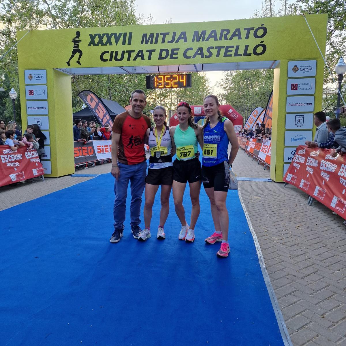 Las tres ganadoras de la categoría femenina de la XXXVII Mitja Marató de Castelló.