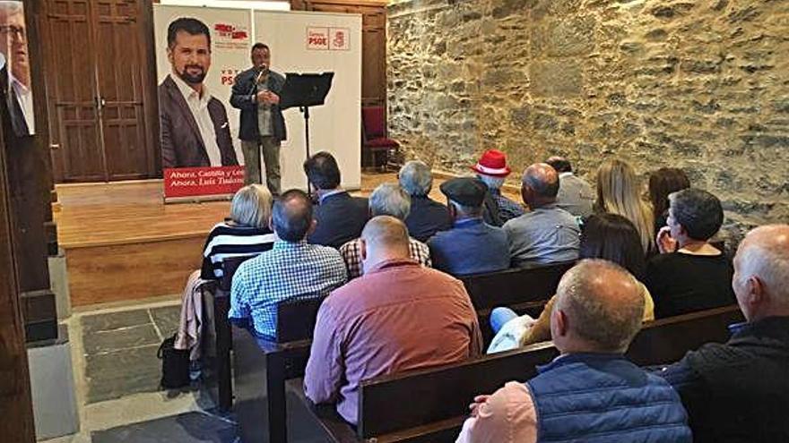 El candidato Martín Benito culmina en el Castillo de Puebla los actos del PSOE