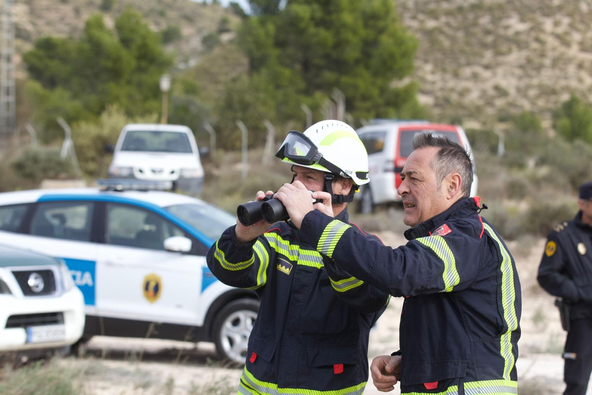 Desalojo de vecinos afectados por el incendio de Aigües