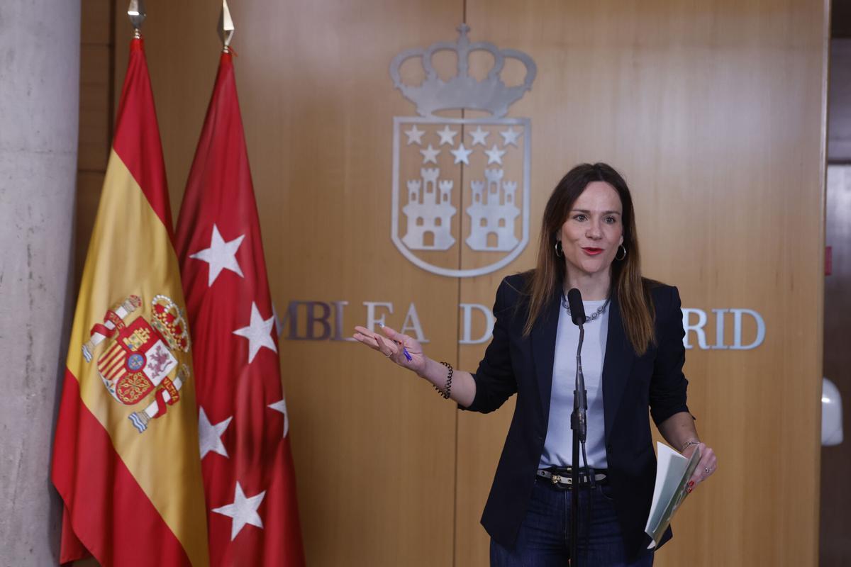 MADRID, 19/03/2026.- La portavoz de Vox, Isabel Pérez Moñino comparece ante los medios en el pleno de la Asamblea de Madrid celebrado este jueves. EFE/Javier Lizón