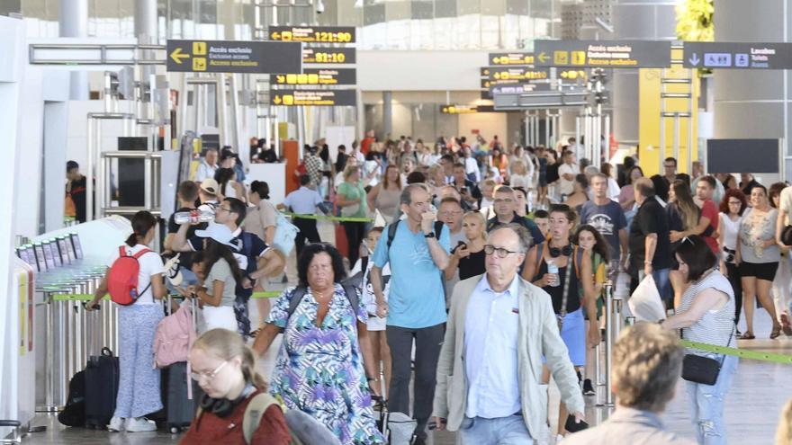El puente atrae a 325.000 turistas que dejarán 100 millones en la provincia