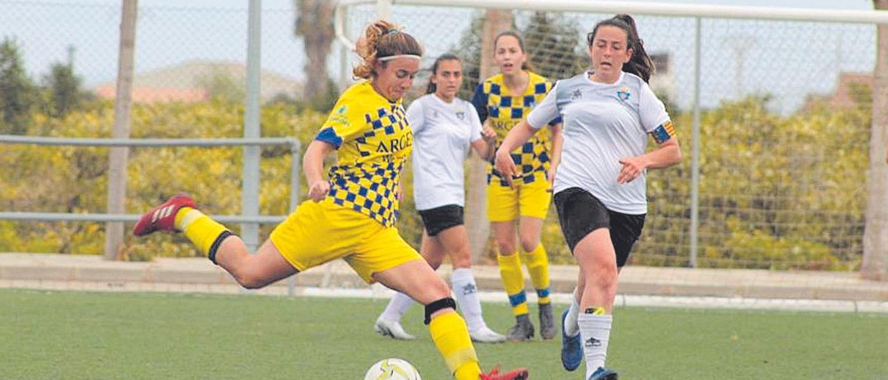 Ana Palacio es un pilar dentro del vestuario del equipo de Rafa Font de Mora, el Alqueries femenino.