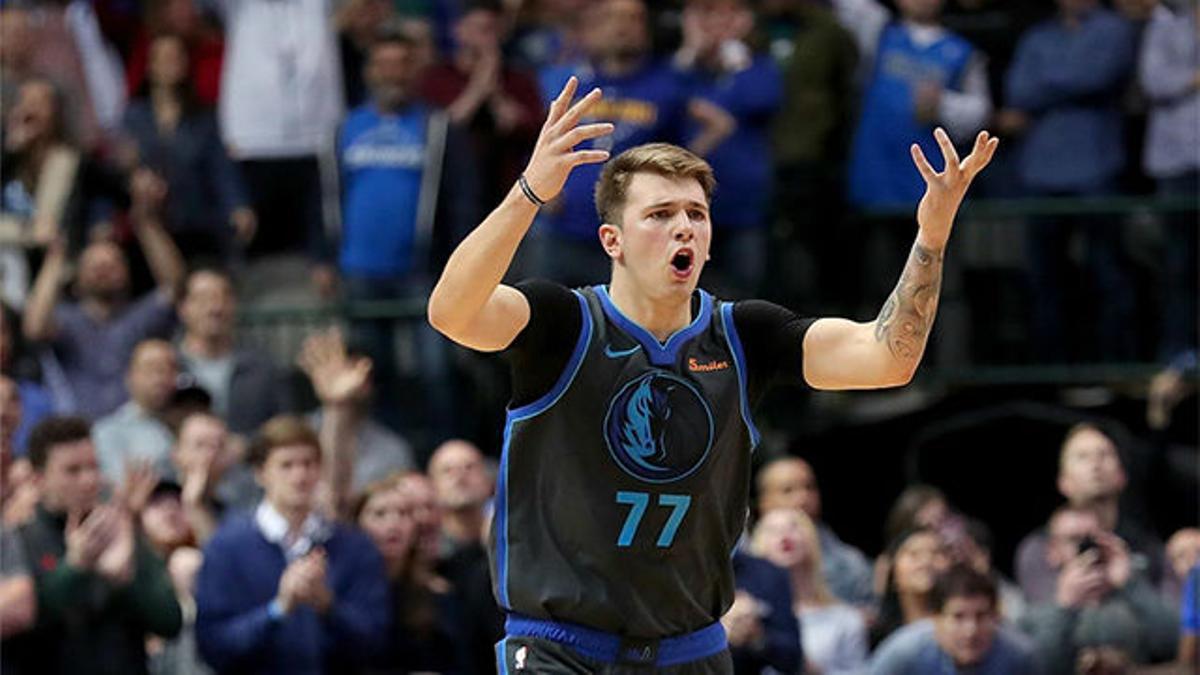 Los Mavericks sorprenden a los Warriors con un gran Doncic