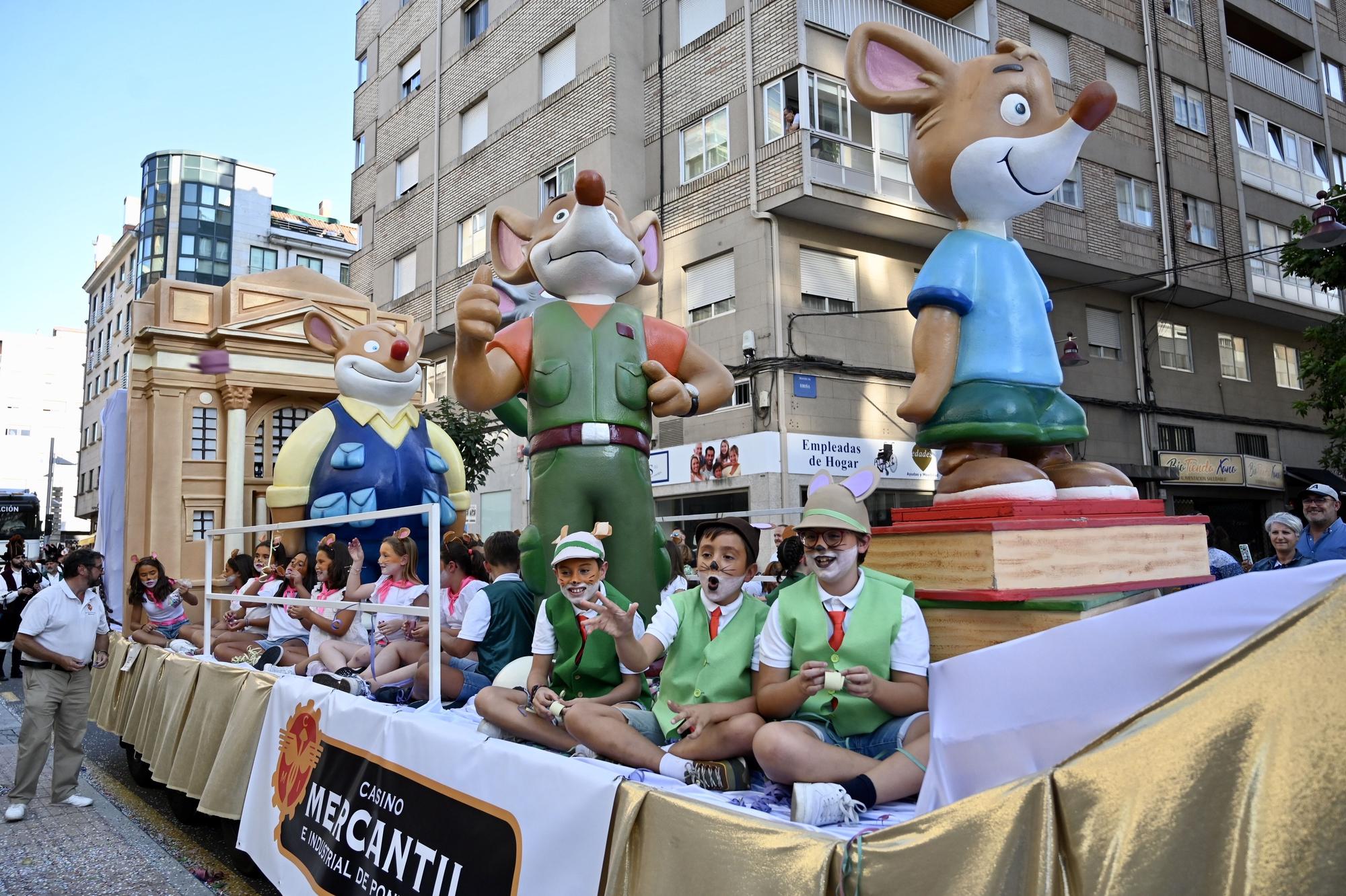 La Batalla de Flores vuelve a teñir de color las calles de Pontevedra