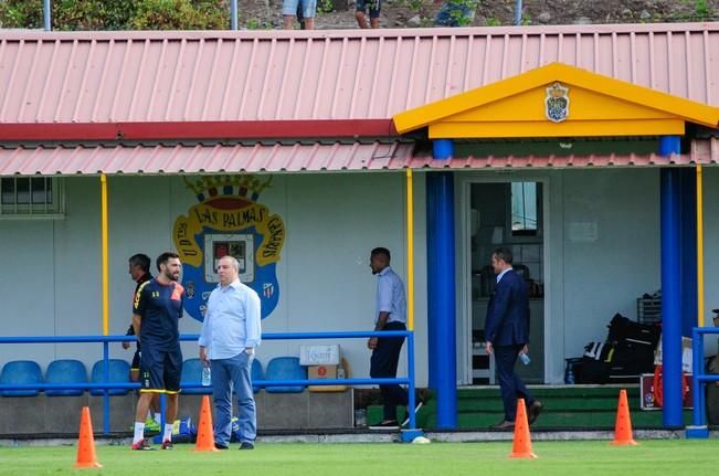 Entrenamiento de la UD Las Palmas en Barranco ...