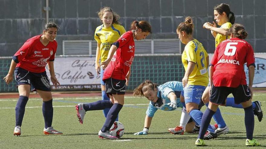 Un lance del partido disputado ayer en Baiona. // Jorge Santomé