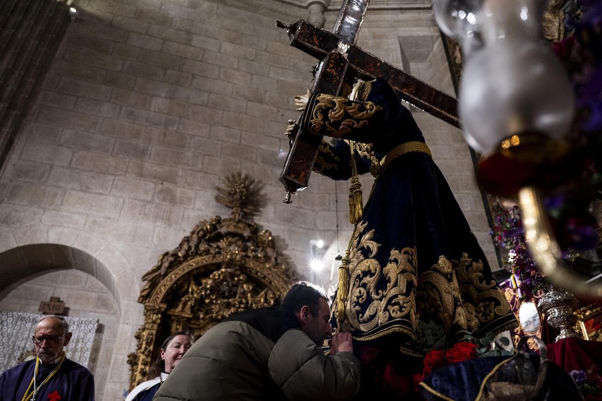Besapié al Nazareno de Caceres