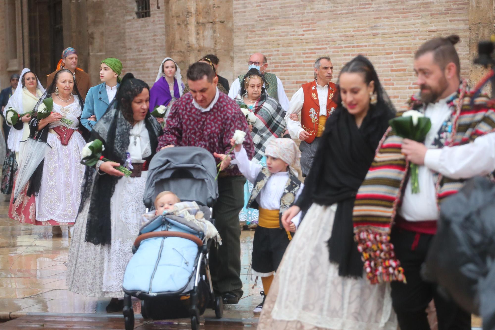 Búscate en el primer día de ofrenda por la calle de la Paz (entre las 17:00 a las 18:00 horas)