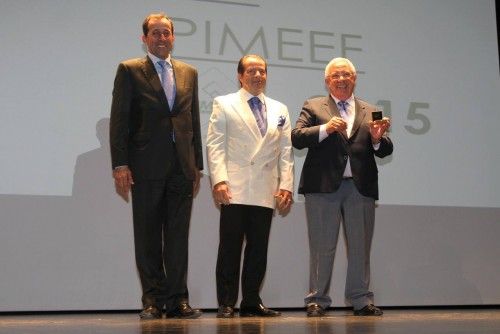 La Pimeef premia a Elisa Pomar, el bar Can Pou, Ladrilleras Ibicencas, Vicent Guasch Cardona, el Instituto de Idiomas de Ibiza y a Wecobol