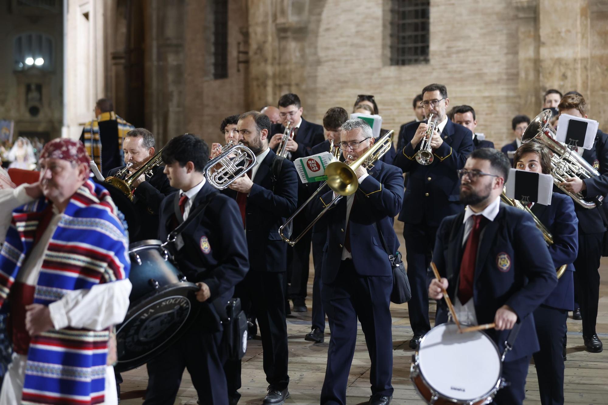 Fallas 2023 | Antología de músicos en la Ofrenda del día 17