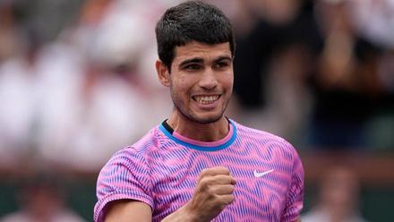 Alcaraz celebra el triunfo ante Auger-Aliassime en Indian Wells