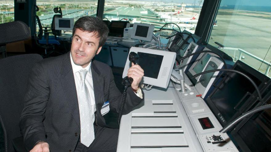 El aeropuerto estrenó la nueva torre de control en 2011.