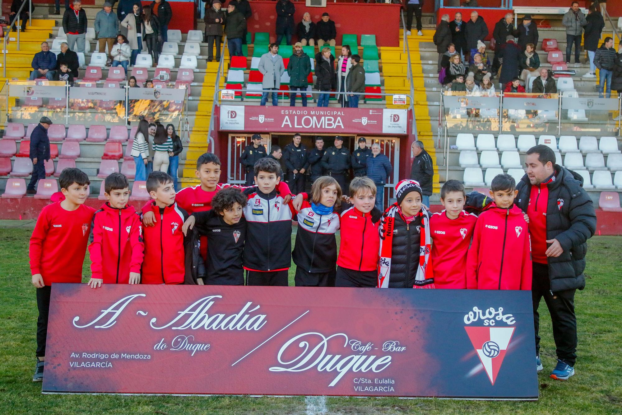 Las mejores imágenes del Arosa-Fabril con las gradas de A Lomba a rebosar