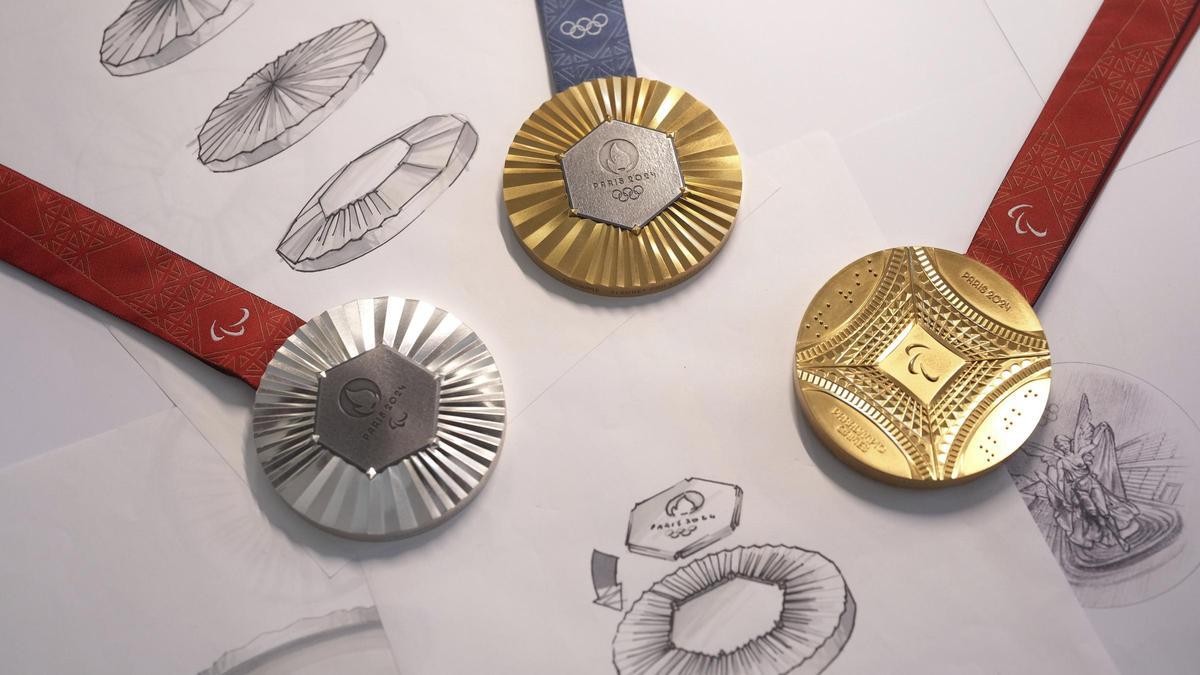 Las medallas de los Juegos Olímpicos de París 2024 llevan un trozo de la Torre Eiffel