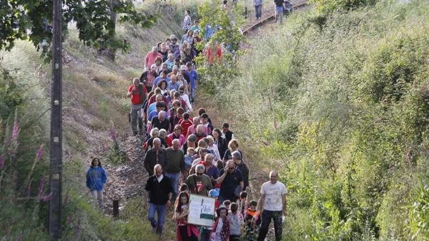 Una de las marchas en demanda del uso peatonal.  // Santos Álvarez