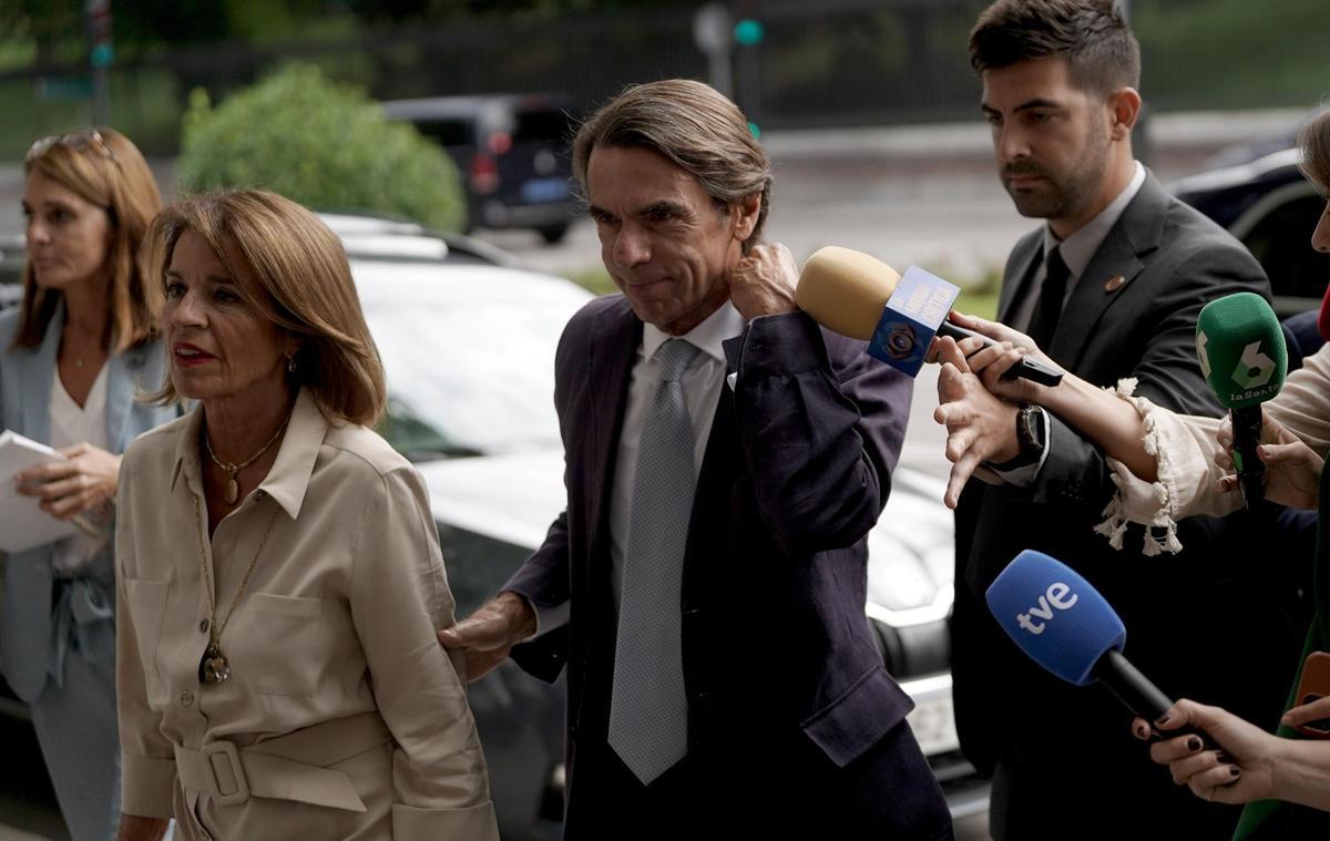 El Govern central diu «colpista» a Aznar per la seva andanada contra l’amnistia