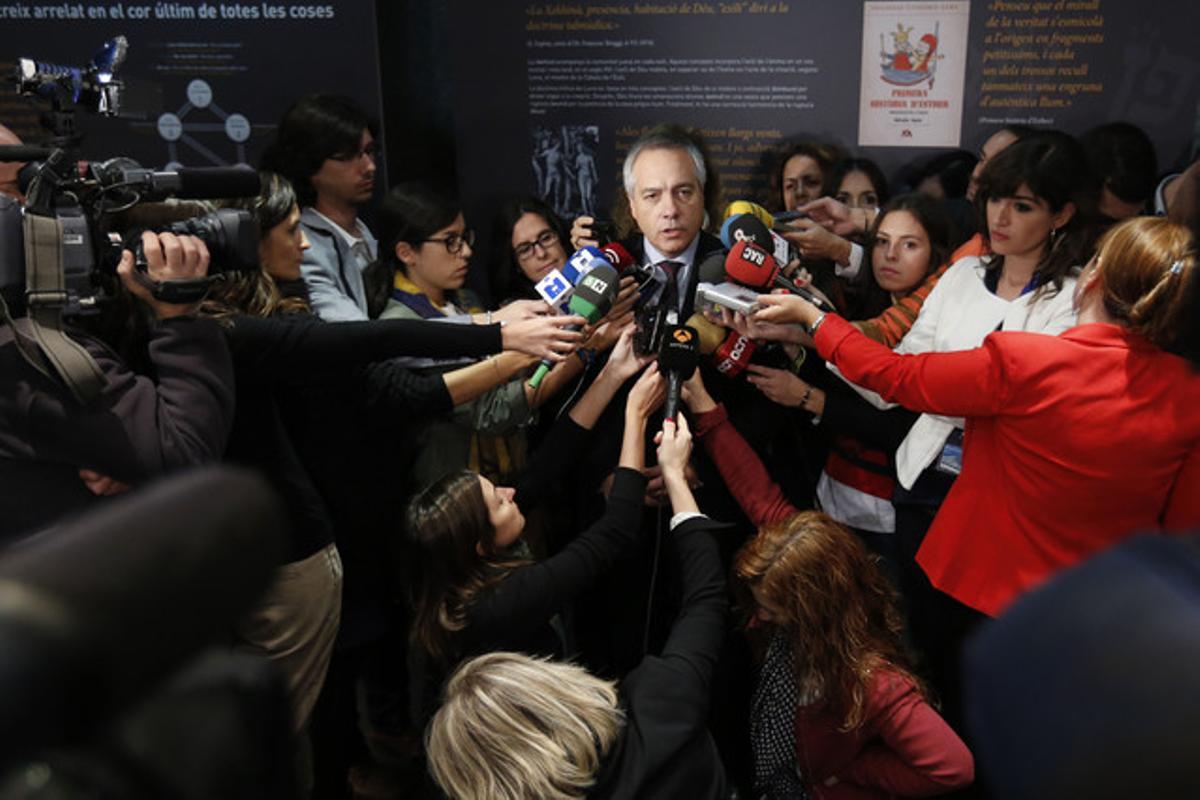 El primer secretari dels socialistes catalans, Pere Navarro, aquest matí a la seu de la Generalitat a Madrid. El primer secretari dels socialistes catalans, Pere Navarro, aquest matí a la seu de la Generalitat a Madrid.