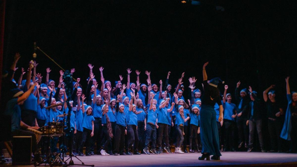 Una actuación del coro de Voces Blancas del Nalón.