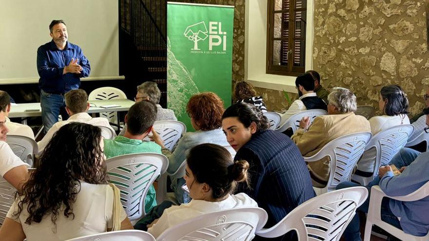 El presidente de El Pi, Tolo Gili, durante el Consejo General celebrado ayer.