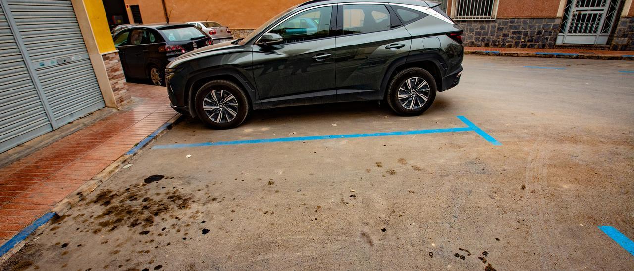 Aparcamiento regulado en una calle de Callosa