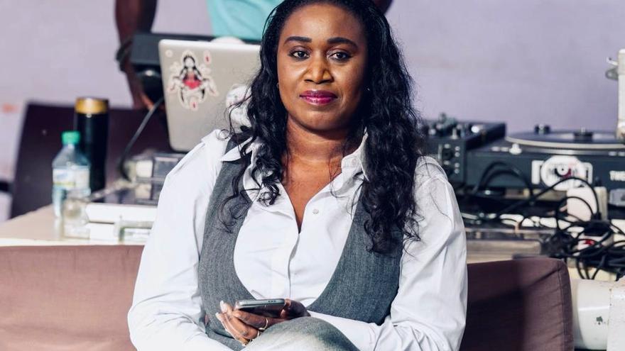 Marie Louise Ndiaye, periodista senegalesa: «La inversión para blindar la costa africana no sirve de nada»