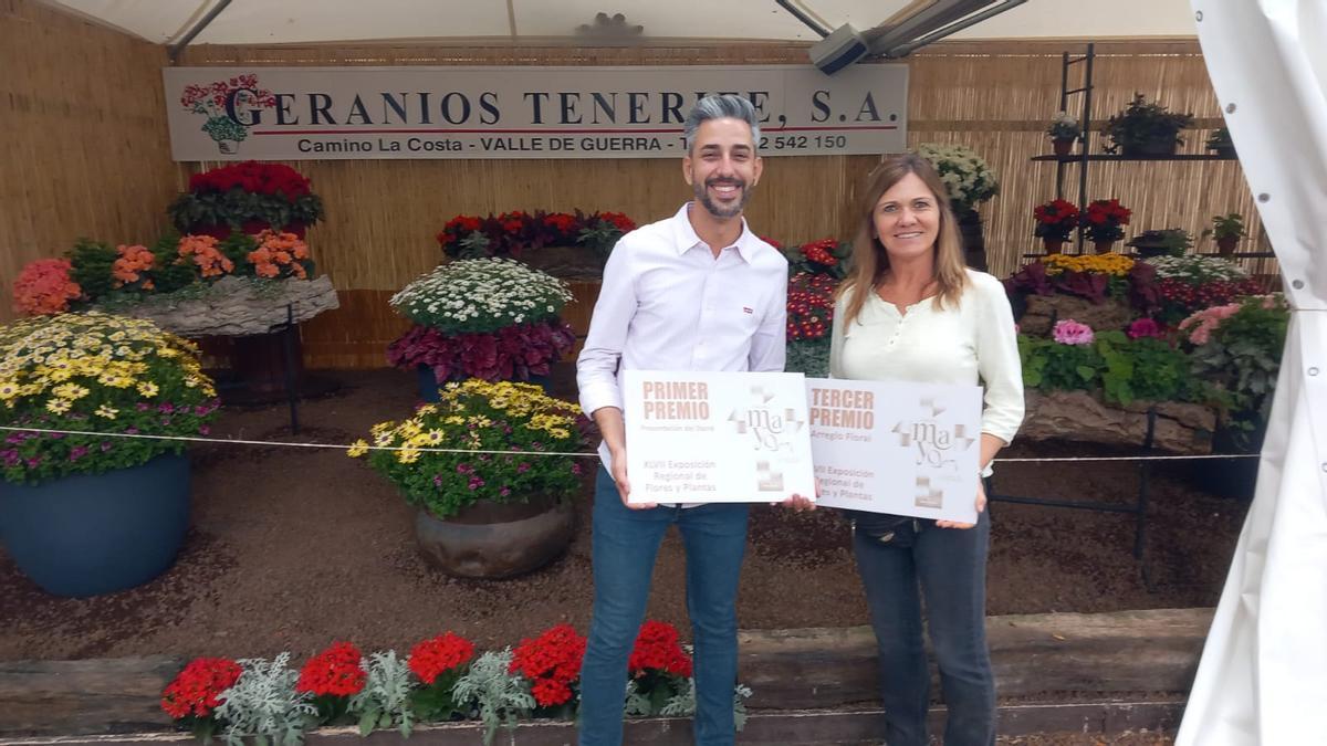 Geranios Tenerife logra primero de Presentación al stand y tercero de Arreglo floral.