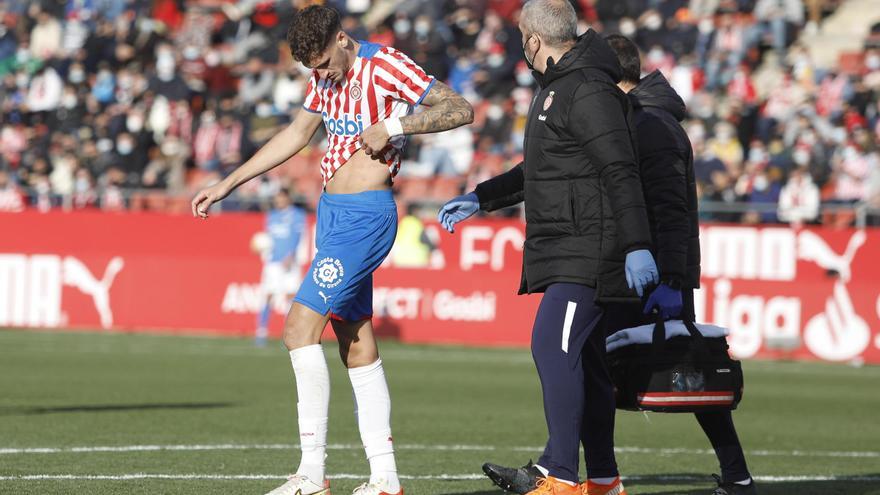 Tensió a les banquetes per una acció poc esportiva del Fuenlabrada